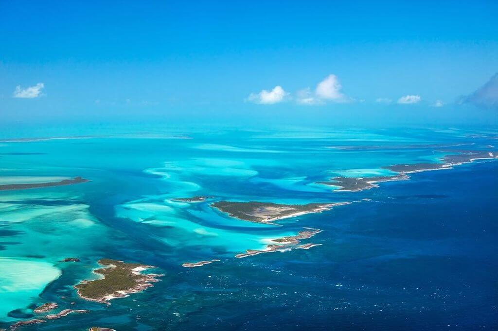 cruising the Bahamas Islands